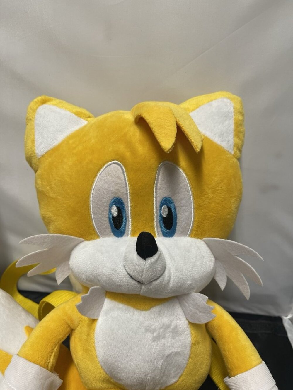 Official Sonic the Hedgehog Tails Plush Character Backpack - Picture 2 of 5